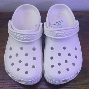 CROCS Classic Slip-on Slippers Mens size 5 or Women’s 7 white